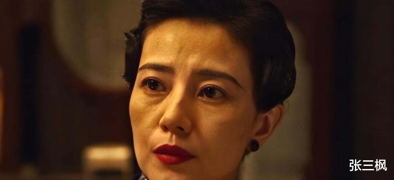 白百何|白百何的皱纹，曾黎成“妈妈专业户”，打脸多少滤镜女演员？