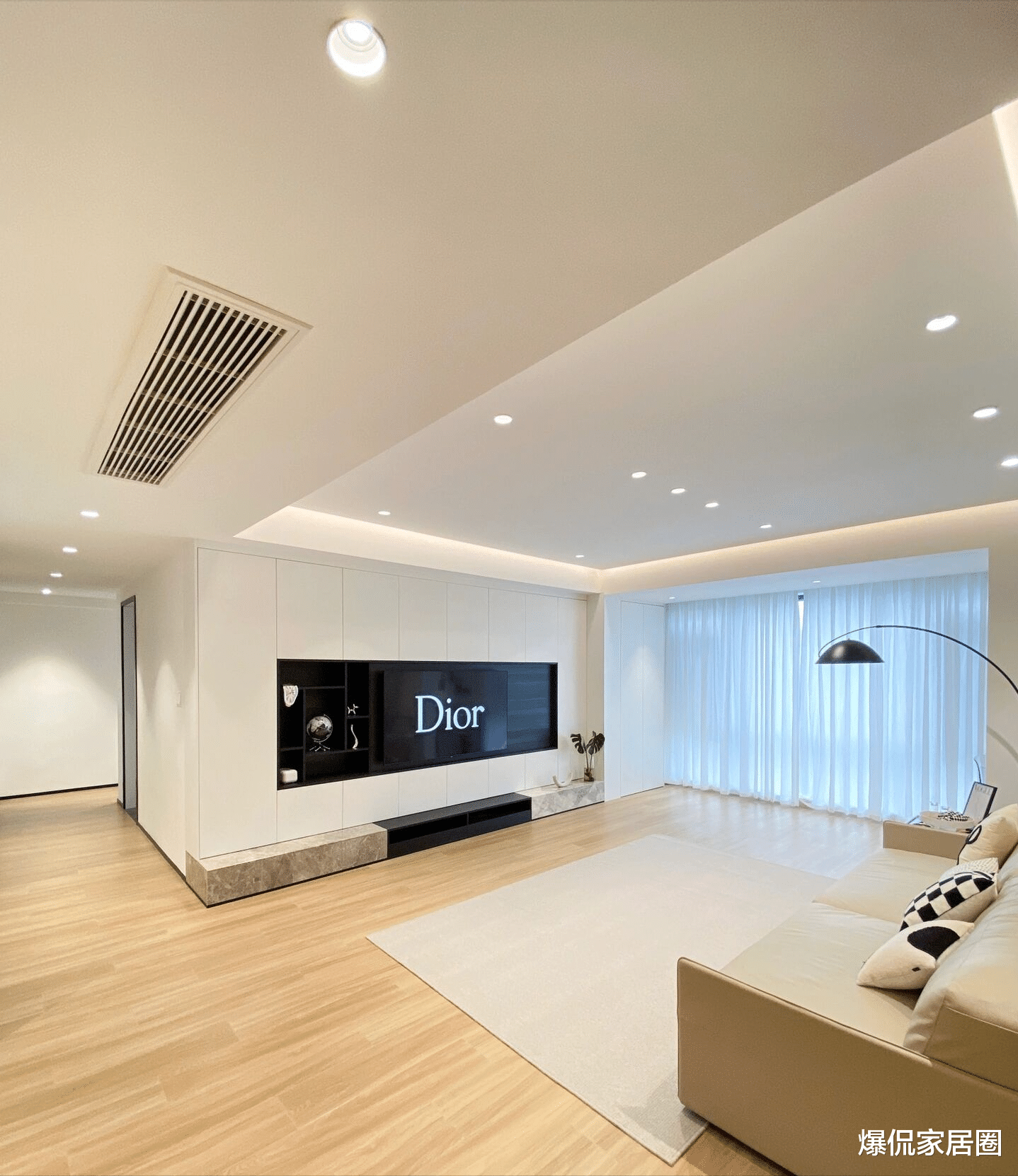 好多人客厅不要茶几了,还以为“瞎跟风”,体验后才知道有多实用