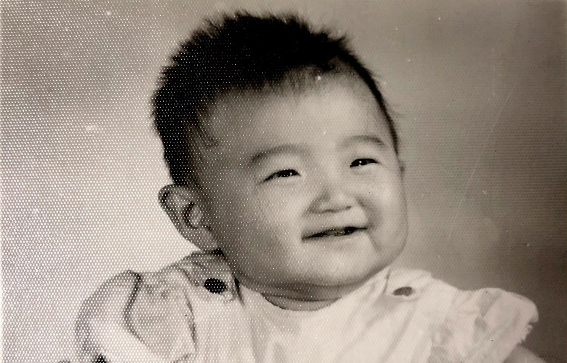 杰伦·布朗|杨昊晒照庆祝42岁，从小到大模样没变，如今是北航女排教练