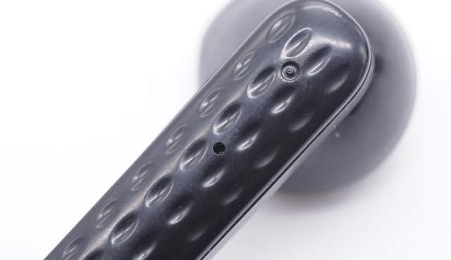 无线耳机|内置英集芯IP5333多功能电源管理SOC，Kiss me Q8真无线耳机拆解