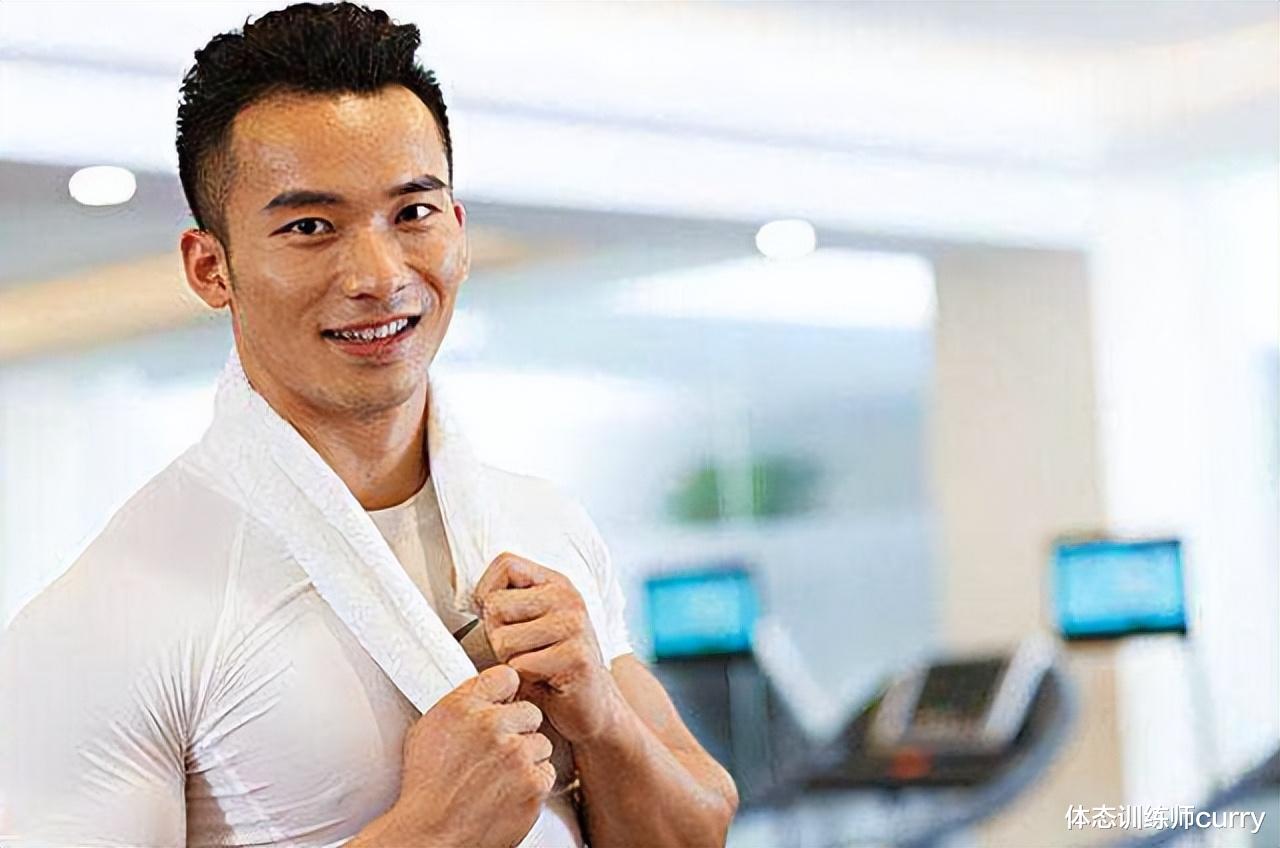 脑卒中|鼻毛“往外窜”的男人，有何不同之处？鼻毛旺盛说明什么？早了解