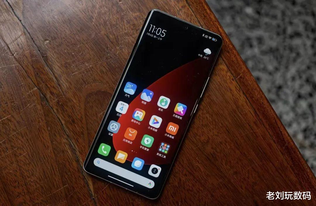 小米科技|价格相差800元，小米12S Pro打得过vivo X80 Pro吗？