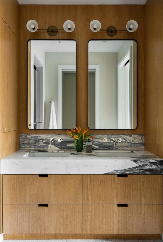 家人闲坐,灯光可亲,一所房子过出了宁静安逸的理想生活