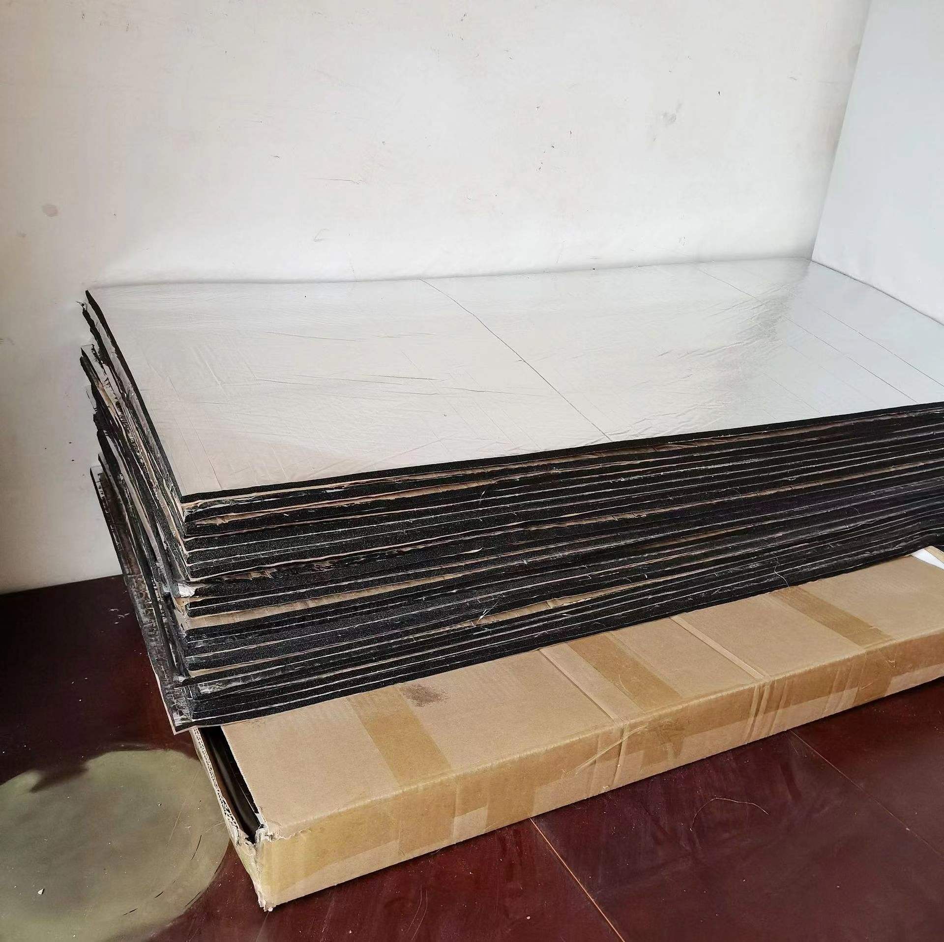 几种下水道的隔音处理,哪种更好?你更青睐于哪一种?