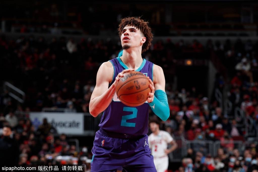 欧文尴尬极了,NBA控卫交易价值榜:东契奇居首,库里第四