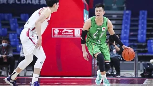 |CBA辽粤大战爆发激烈冲突，谁之过？