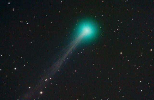 一颗彗星正向地球飞来?科学家:500万亿吨!速度3.5万公里每小时!