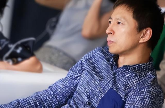 张朝阳|富豪张朝阳：个人身家约56亿元，58岁仍单身，有不少“绯闻对象”
