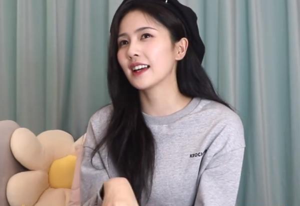 白梦妍|因为表情包让人出戏？白鹿的回应太圈粉了，很聪明情商也很高