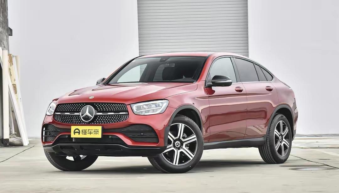国产车|搭载2.0t发动机,售价47.2万元起,2023款奔驰glc轿跑车上市