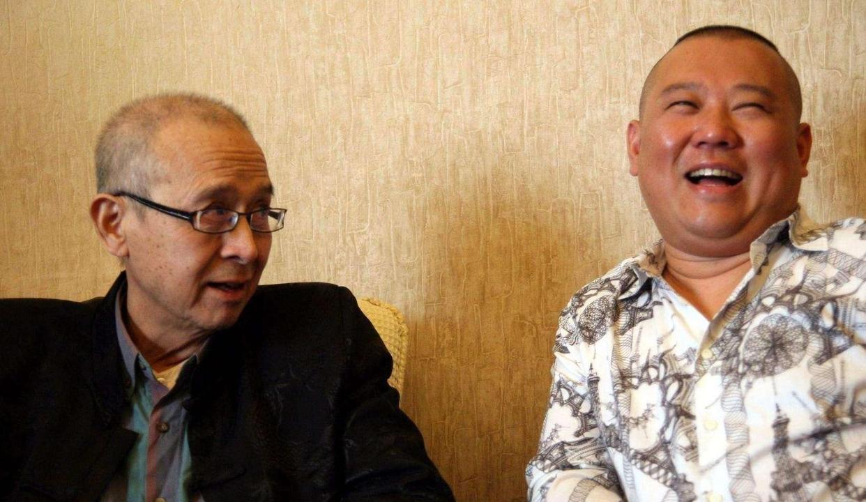 郭德纲对相声界老艺人以及他们的后辈还是很尊重的，有的还受重用