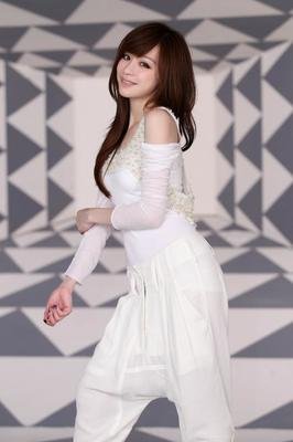 王心凌|王心凌的翻红体现了中年男人们恐怖的消费能力,中年男人经济正在崛起