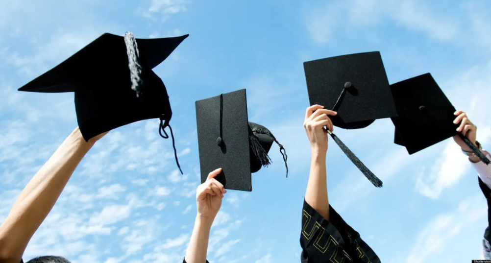 高校|怎样才能当大学老师?最低的学历要求是什么?