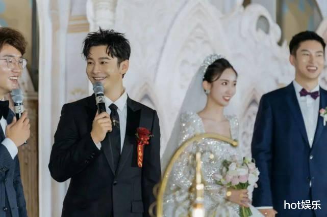 黄晓明|表弟结婚，黄晓明包百万红包，当主婚人被指“话太多，不专业”