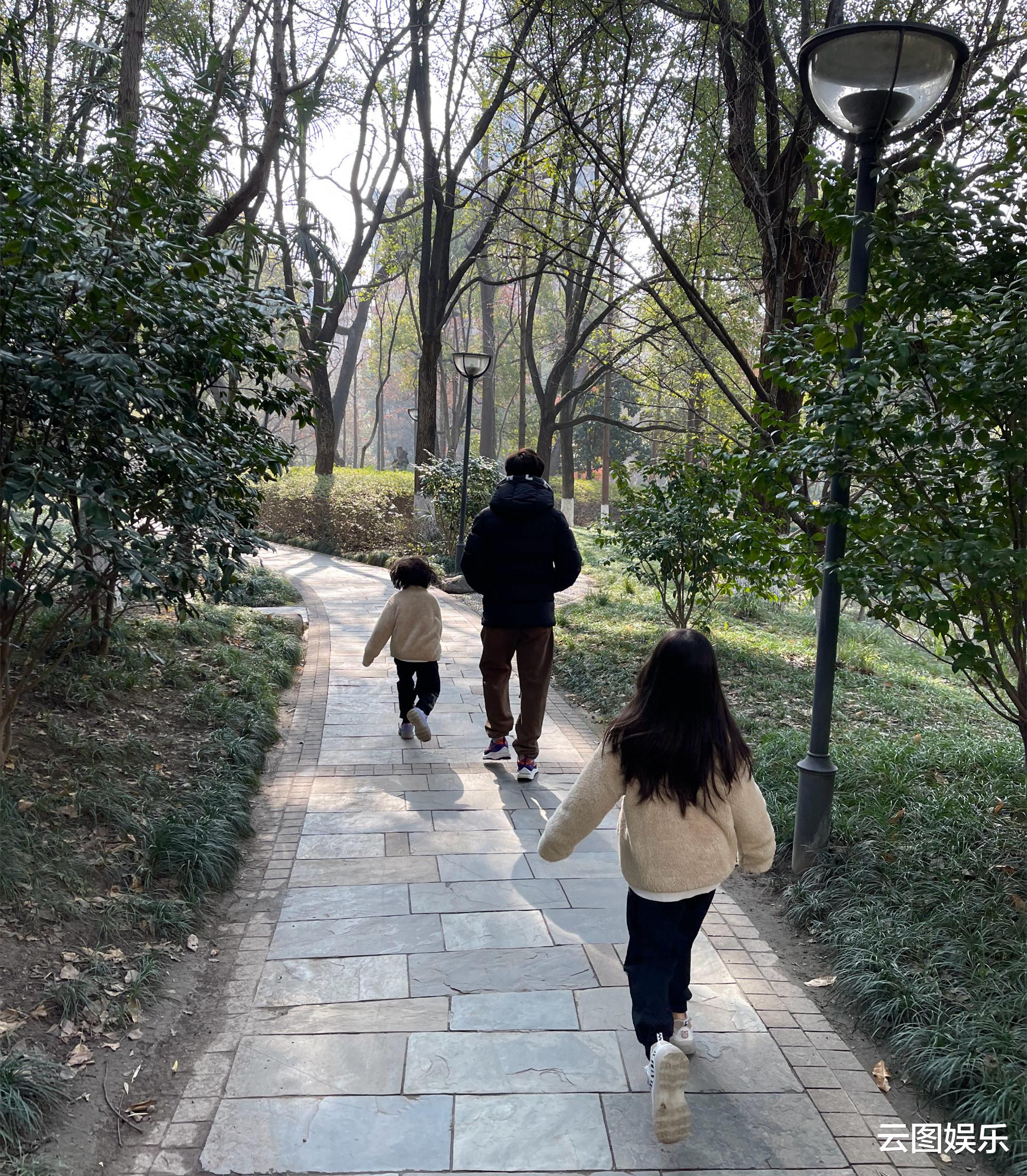 梁又琳|嫁内地导演8年！39岁女星终于带俩女儿移居内地，新家环境宜人