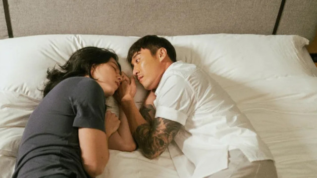 林瑞阳|林瑞阳儿子为挣钱与男人拍亲密照，十指紧扣太辣眼，还惹哭对方