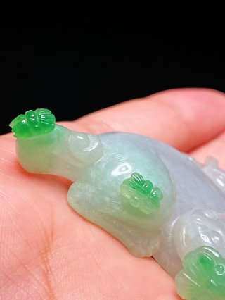 翡翠|清乾隆 老坑飘绿翡翠 耄耋 双獾 把件 挂件
