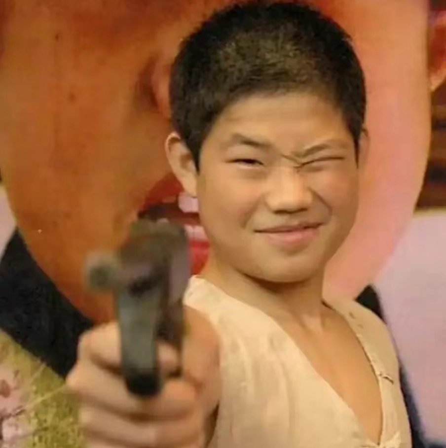 谢孟伟|嘎子哥表情亮了，他以前演八路，现在直接成了“八格牙路”