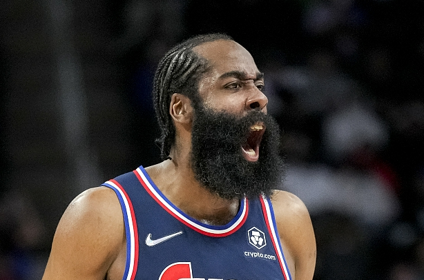 曼联|NBA惨案！3连败后爆砍144分，狂赢30分打懵对手，将帅化解内讧