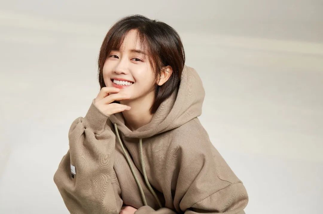 |郑湫泓：“甜系女孩”的演员进化论