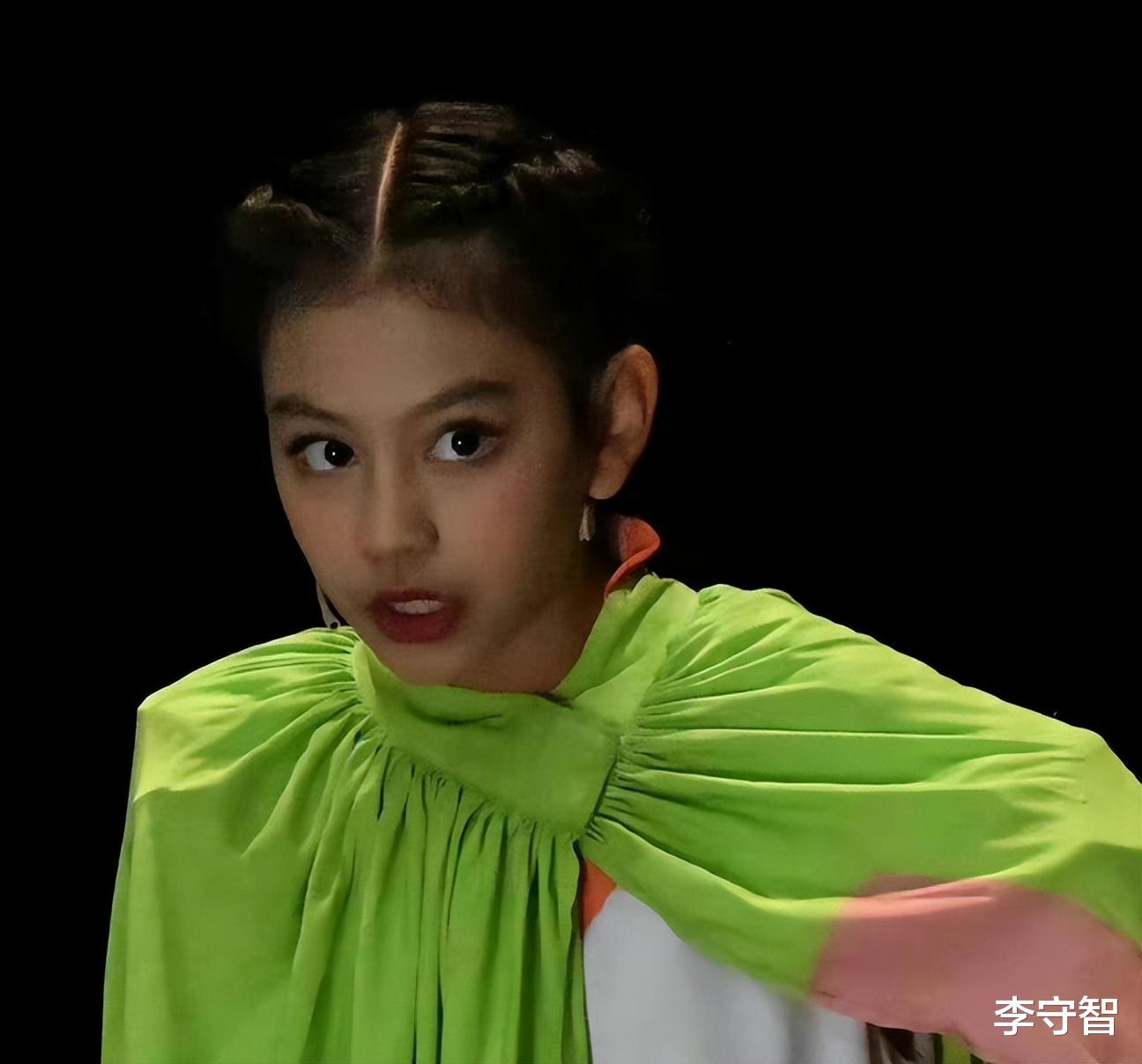 胡军|胡军儿子近照又高又帅神似父亲，诺一霓娜颜值更高，越来越像刘烨