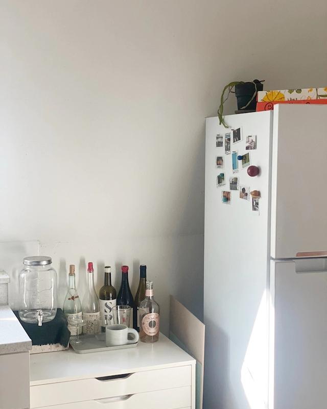 这位韩国女青年,堪称“设计模本”,全屋白墙极干净,圈粉无数!