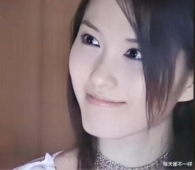 乔欣|19年前演霍建华女友，19年后演乔欣妈，两人同框愣是看不出年龄差