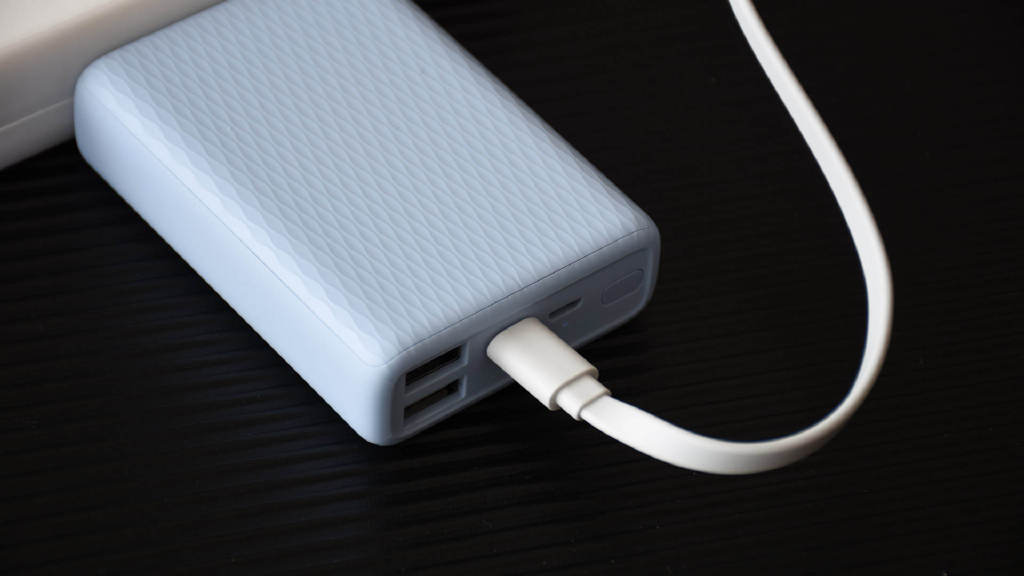 紫米|紫米双向快充移动电源mini：轻巧便携 双向快充