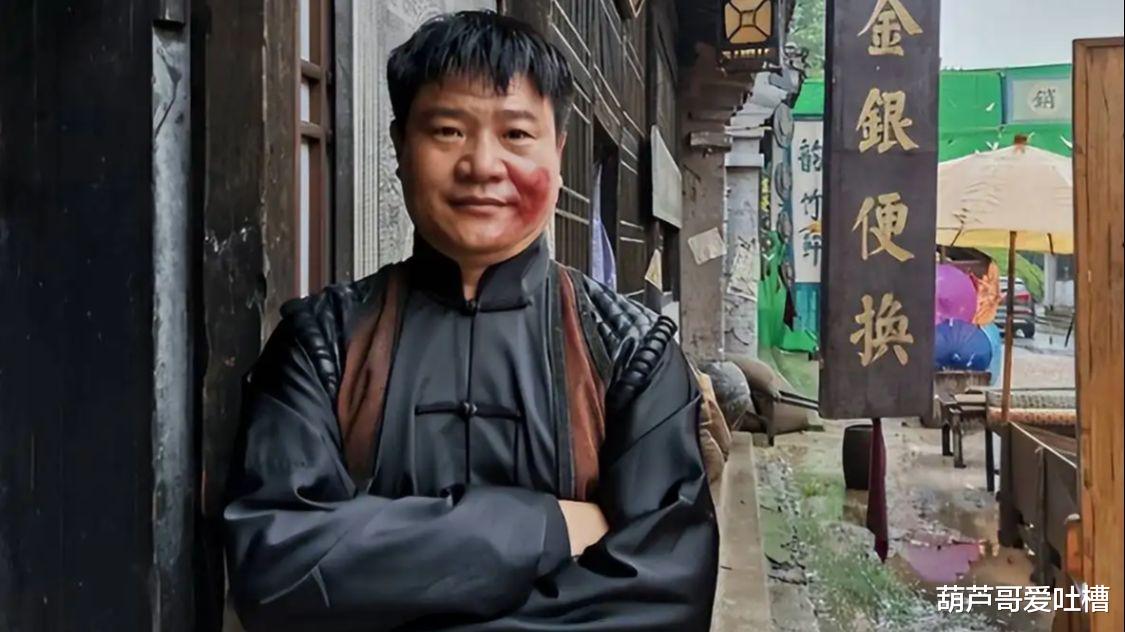 公益|反诈老陈夜游影视城,转行演员后前途迷茫