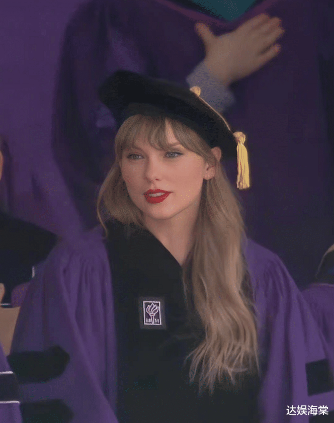 泰勒·斯威夫特|抖森前女友霉霉博士毕业，喜提内网两条热搜，优秀的人到处发光