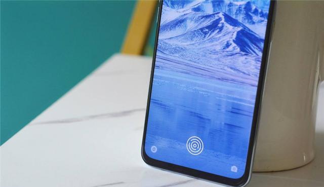 跑分|公认的realme真香机，70万跑分+120Hz+65W闪充，仅1419元