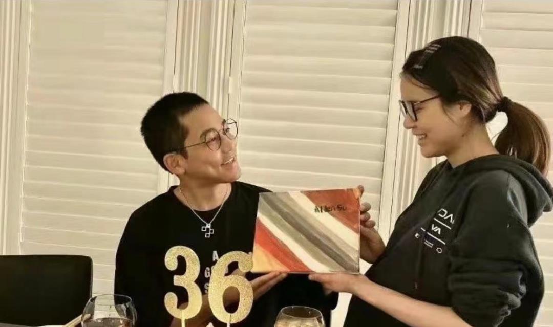 李玟|新的一年还不到半个月,娱乐圈已有8个桃色瓜,戏骨顶流都在