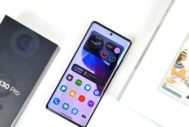 摩托罗拉|摩托罗拉motoX40Pro曝光：又是2亿像素+5100mAh电池，理想旗舰