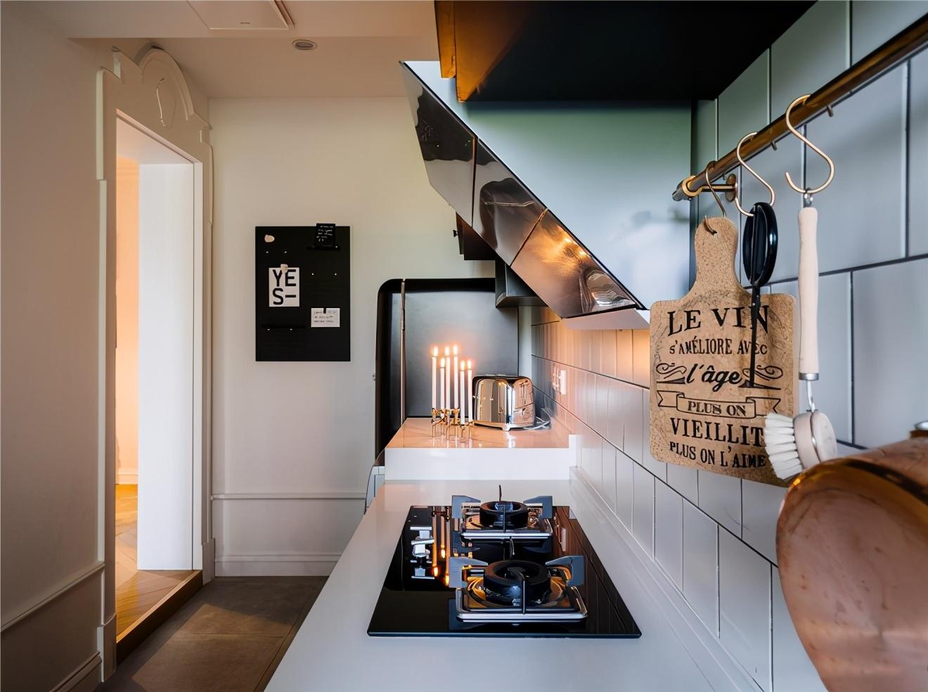 上海90后男生住49㎡老公房,全屋配色时尚又高级,住着真舒服