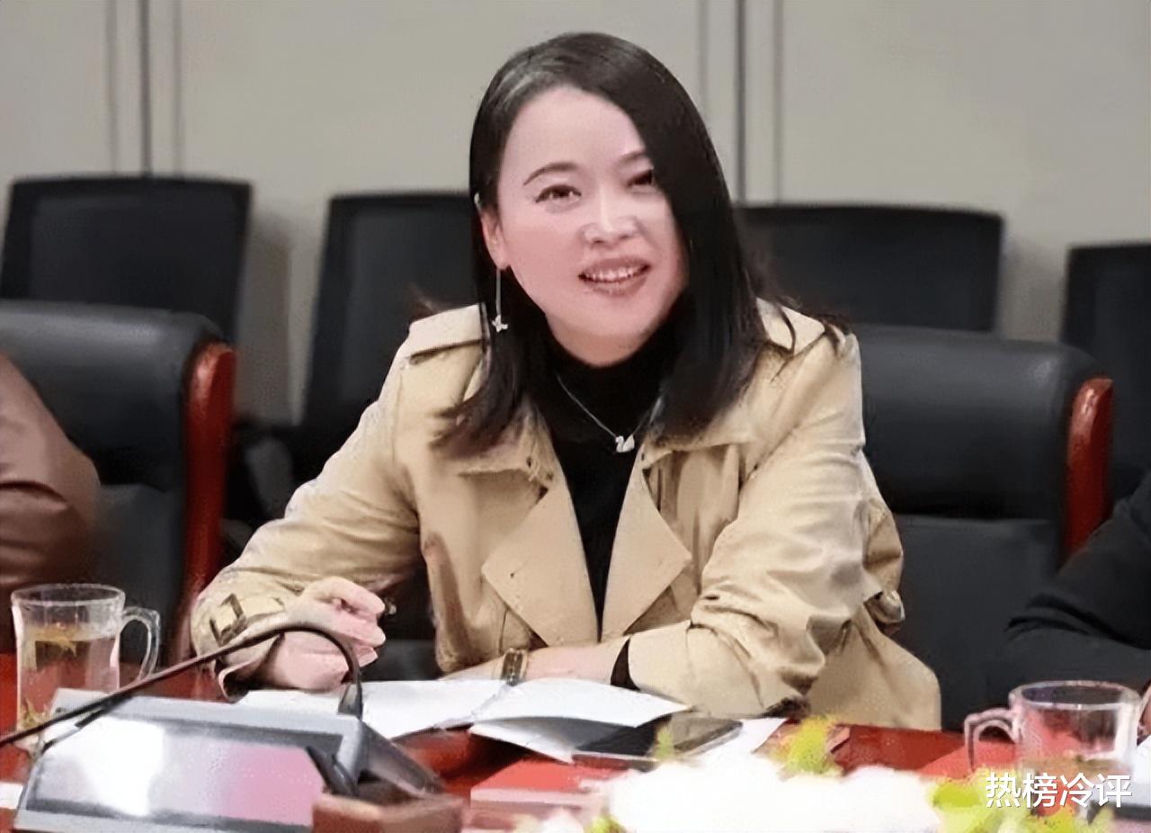 一夜刷屏的某协会女副秘书长吴某某“自称”与11个男子有染事件全回顾