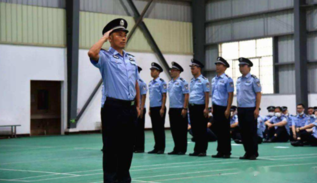 创业|狱警迎来“大扩招”，工作稳定待遇好，专科生们也有机会报考