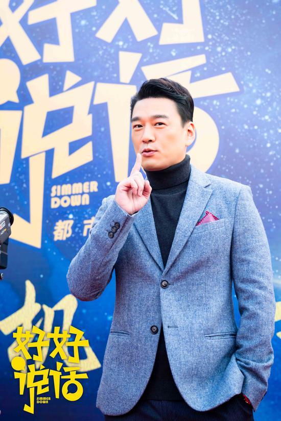 王耀庆|王耀庆妻子郭晏青，二人相识于小学4年级，婚后生两子，幸福美满