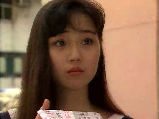 万绮雯|她是“香港第一美腿”，甄子丹为她抛妻弃子，如今50岁再度复出