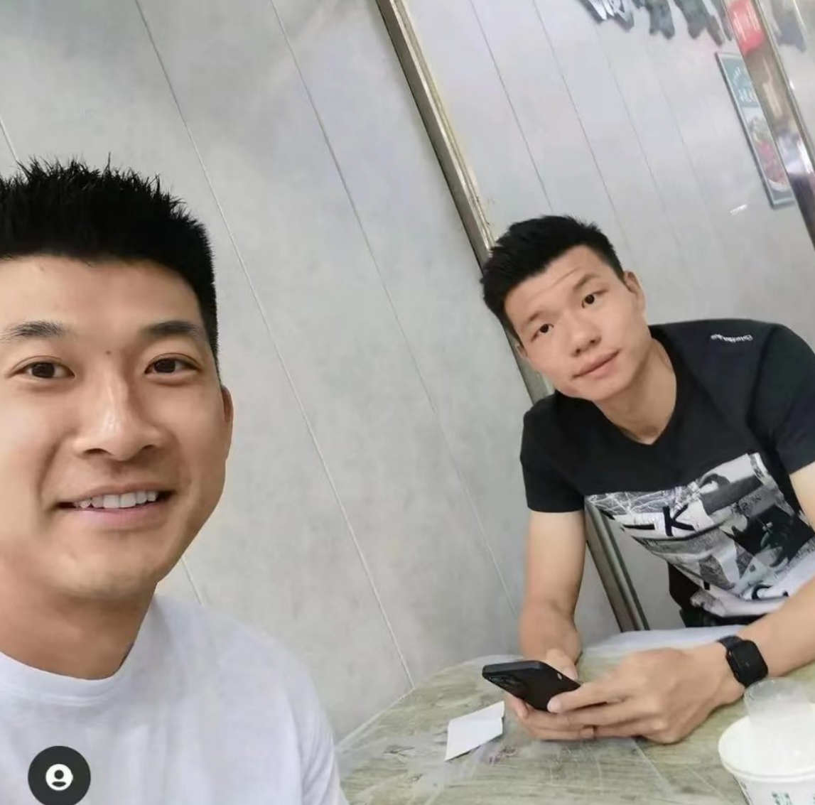张琳芃|欲断难断！刘殿座武汉约会梅方，张琳芃与两位转行教练的同袍吃饭