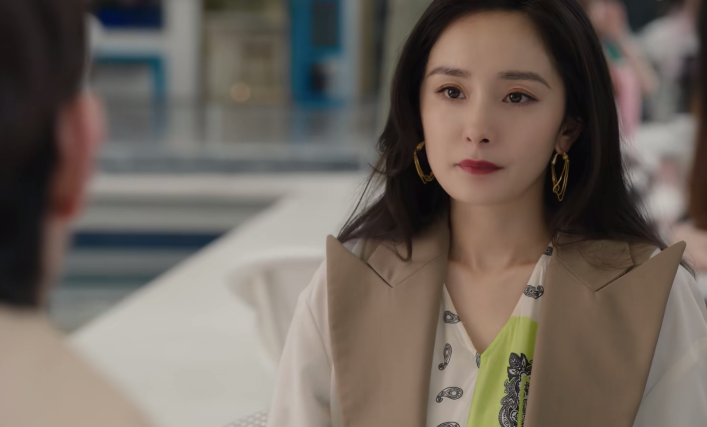 杨幂|《爱的二八定律》:但凡杨幂拉胯一点,都压不住这群“绝色”女配角们