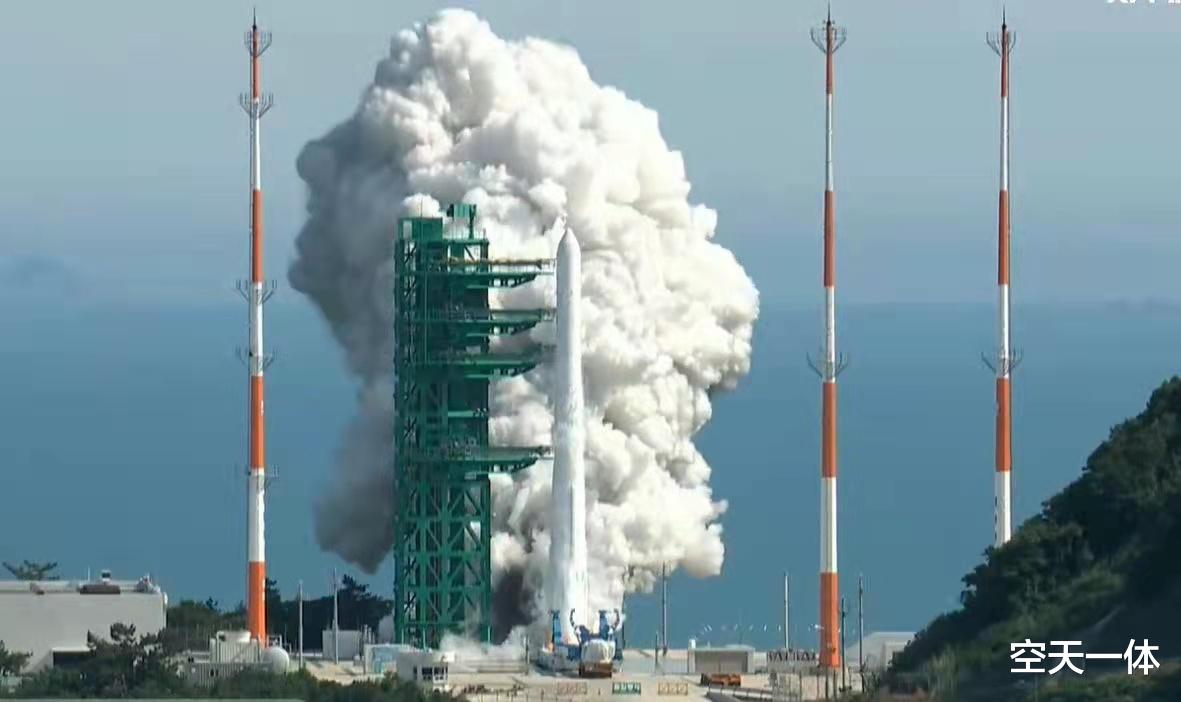 世界号发射成功，首次挑战“一箭多星”，下一步月球火星空间站？