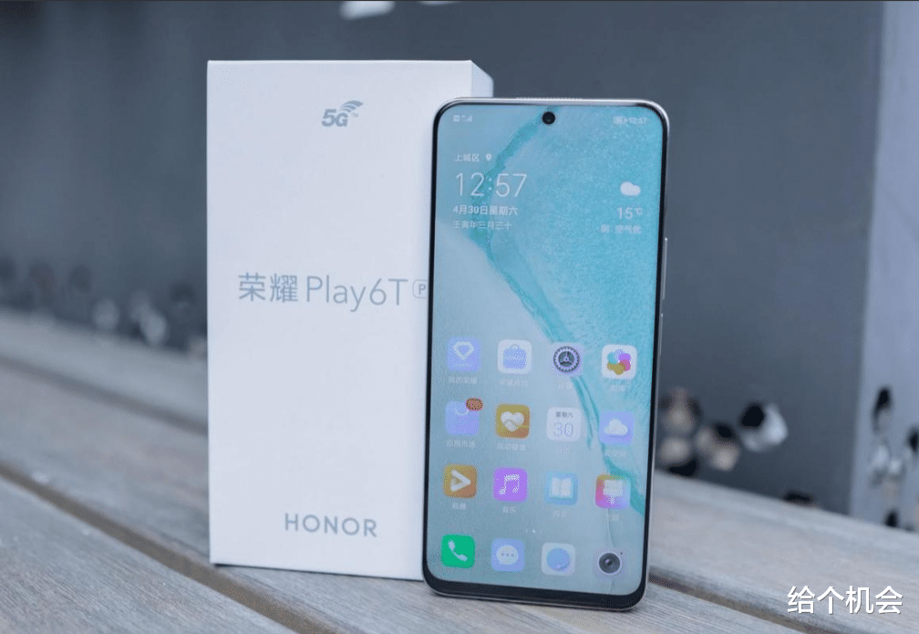 电池|开学季购物清单：很适合学生党选的4款手机，配置强“价格很低”