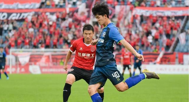 四川九牛|四川九牛签下后场多面手，他成为球队定海神针，他是谁？