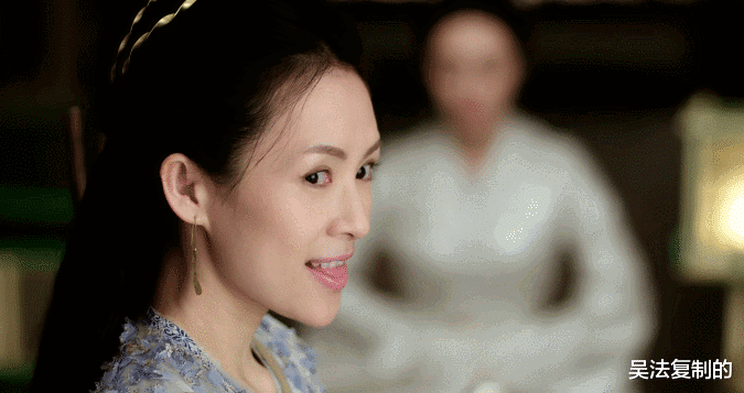 袁泉|虽然扮年轻很流行，袁泉却在44岁展示出别样魅力，这样更有味道