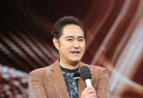 冯雷|冯雷:46岁还单身,父母怀疑他有问题,你们放心,我是正常男人