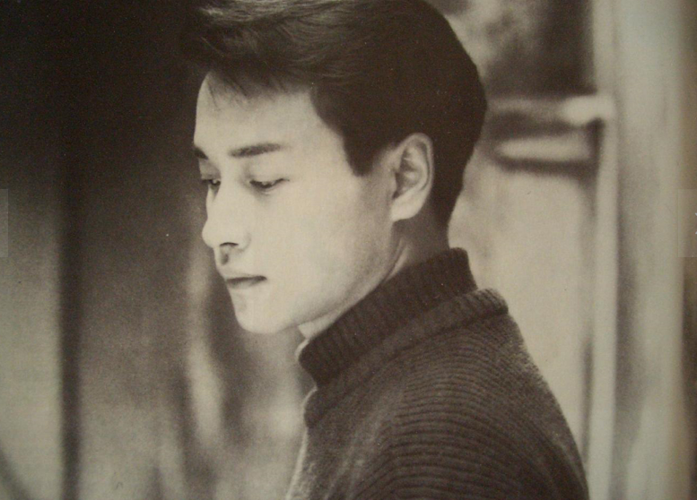 毛晓彤|全智贤：为了追张国荣，将自己追成国际巨星，堪称张国荣最“牛”女粉丝