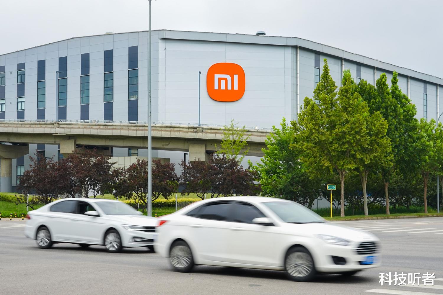 小米科技|小米低电量用户优先打车,插华为的队,还是小米粉丝的队?