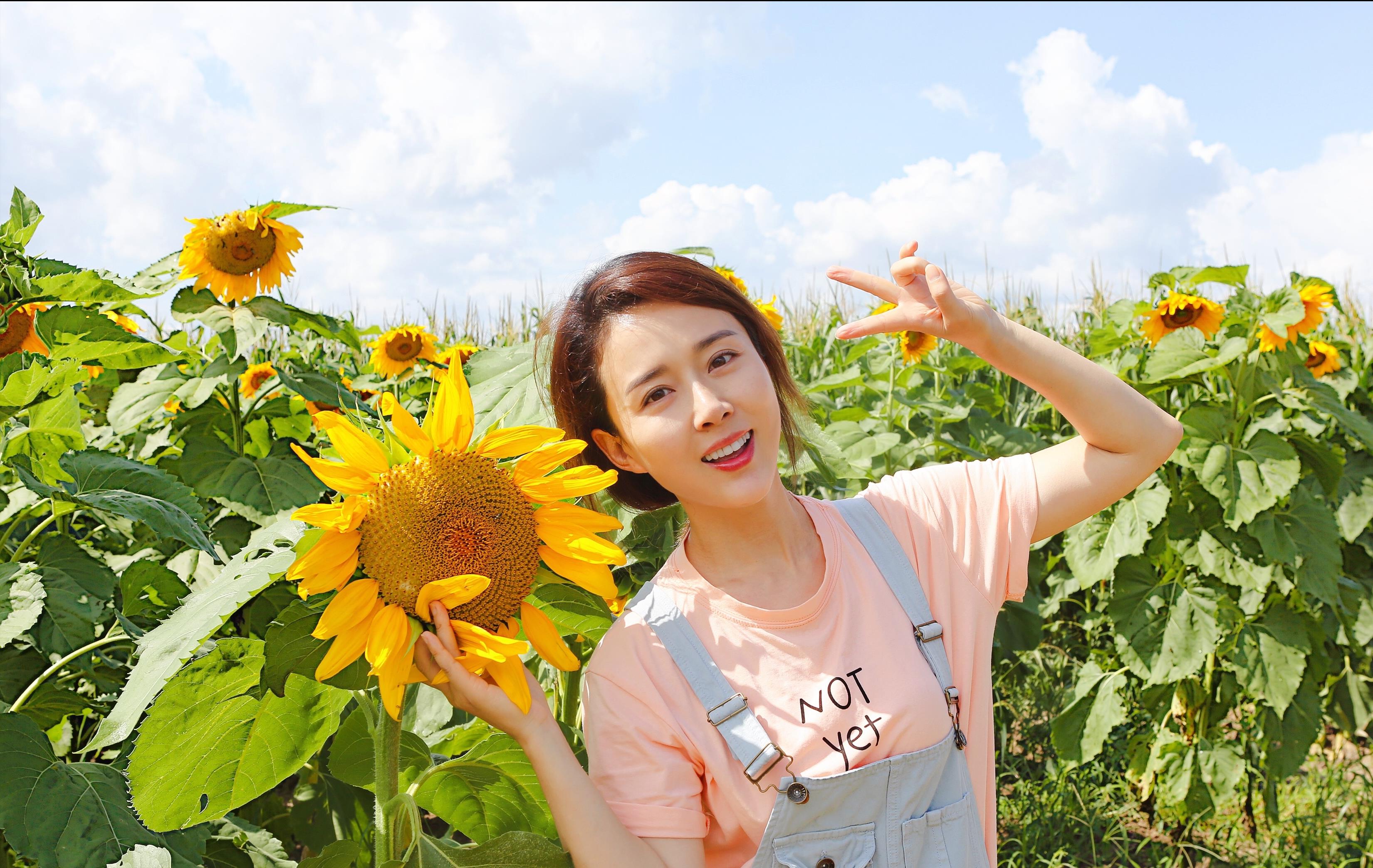 颜丹晨|“嫦娥”颜丹晨和老公结婚多年，老公疑似是演员陈昊，现已经怀孕