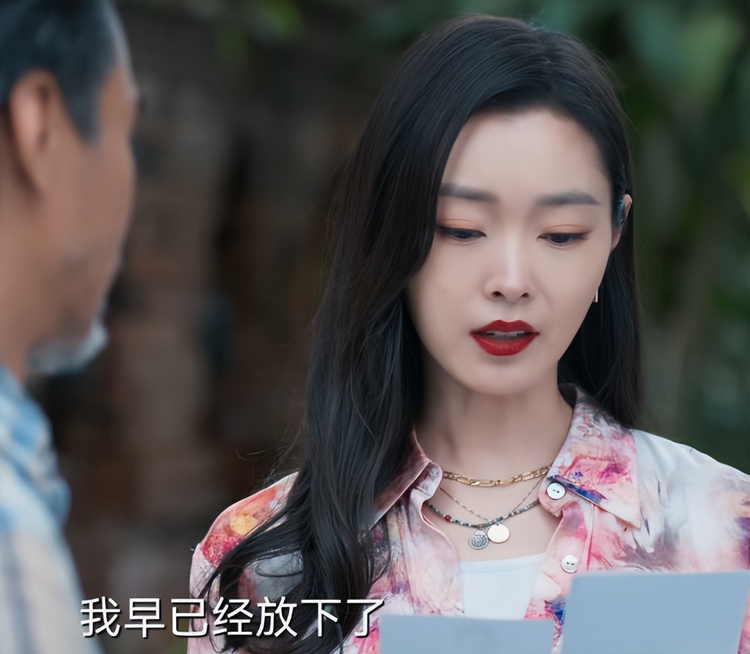 宋轶|《暗夜行者》宋轶打了多少年轻女演员的脸？给你们看看啥叫女人