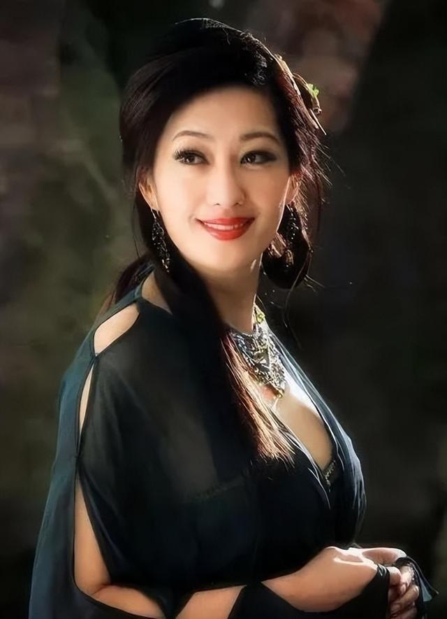 孟广美|“性感女人”孟广美，被前任骗光家产，后嫁“京城富豪”收获幸福